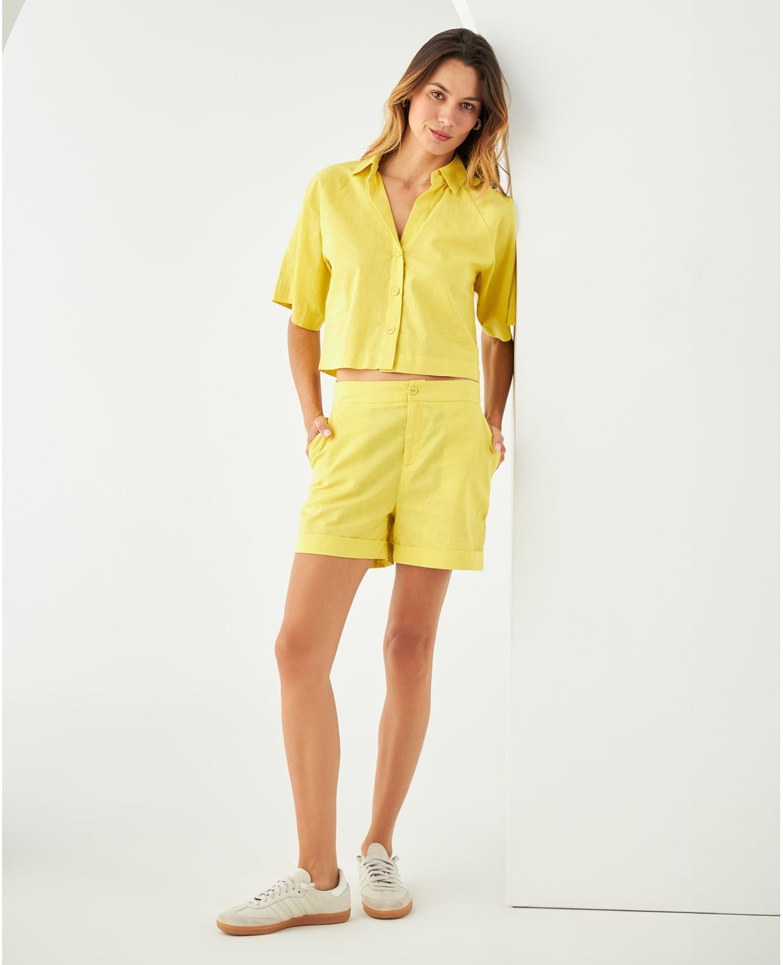 Short clásico para mujer