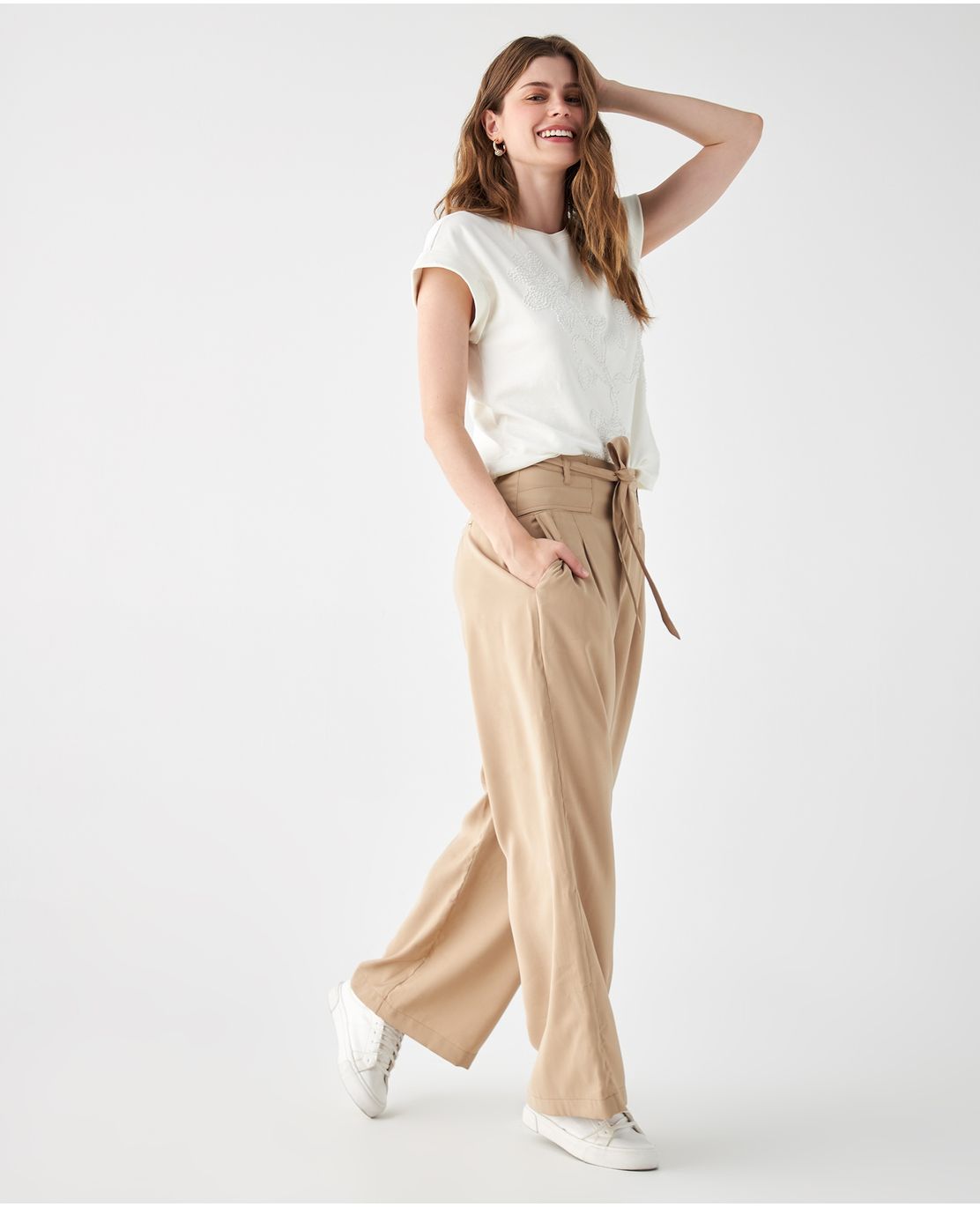 Pantalón de tela fluida para mujer