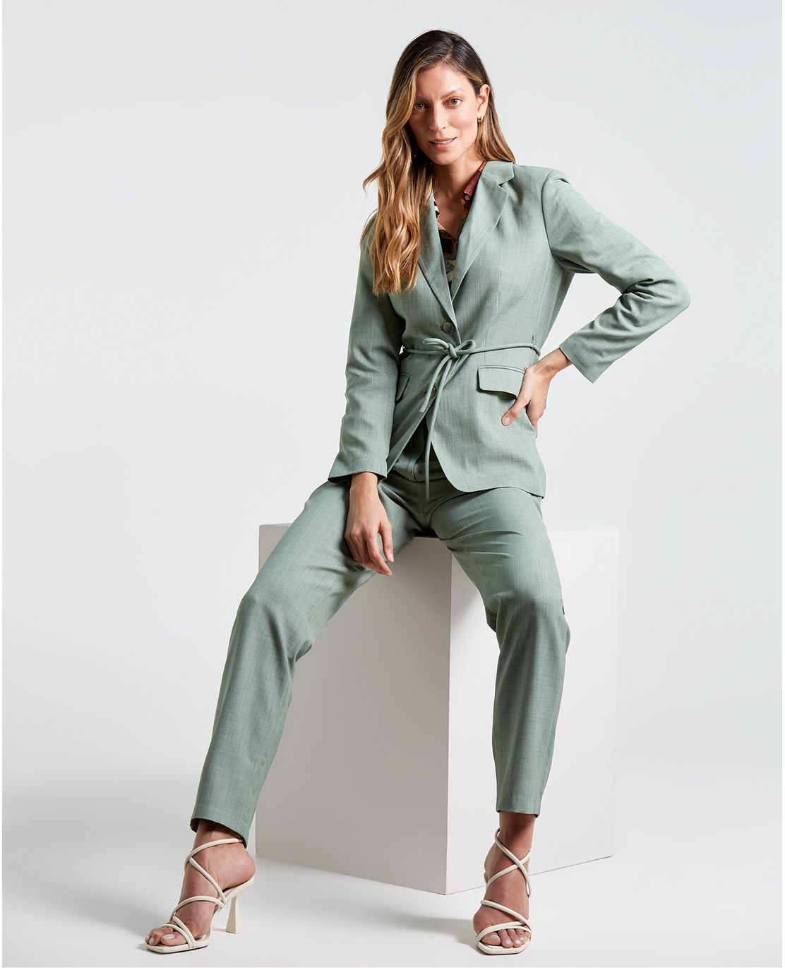 Blazer con bolsillos de tapa para mujer