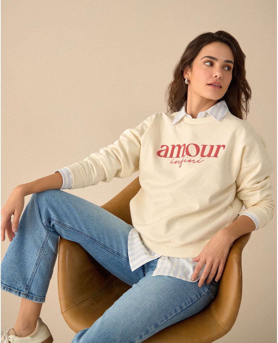 Buzo tejido de diseño cerrado para mujer