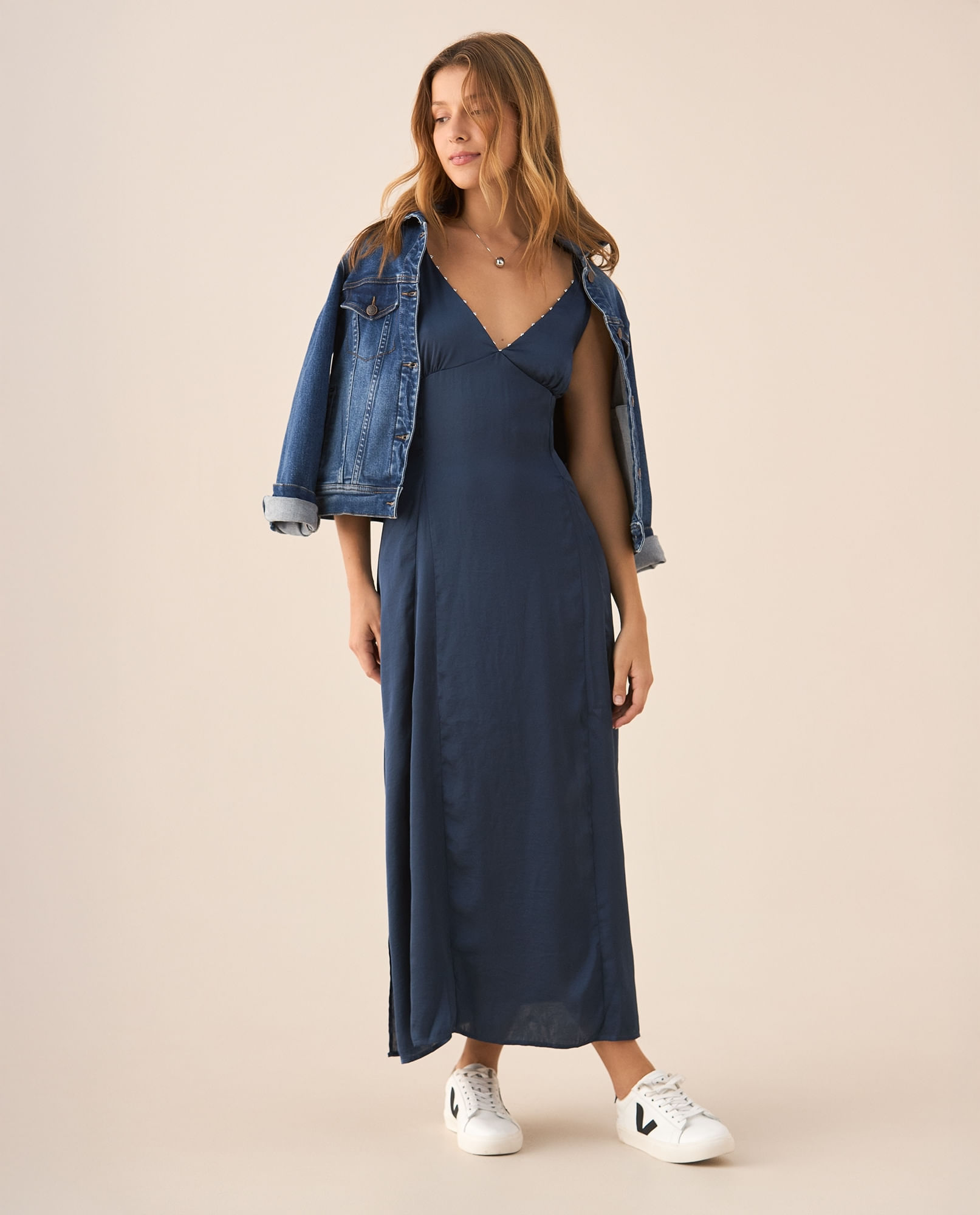 Vestido con escote en V para mujer