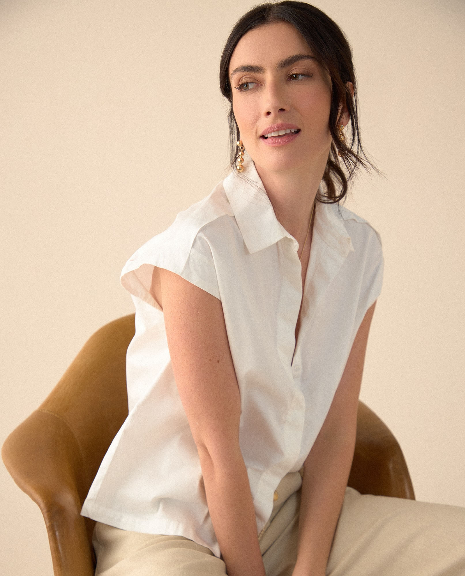 Camisa de diseño abierto para mujer