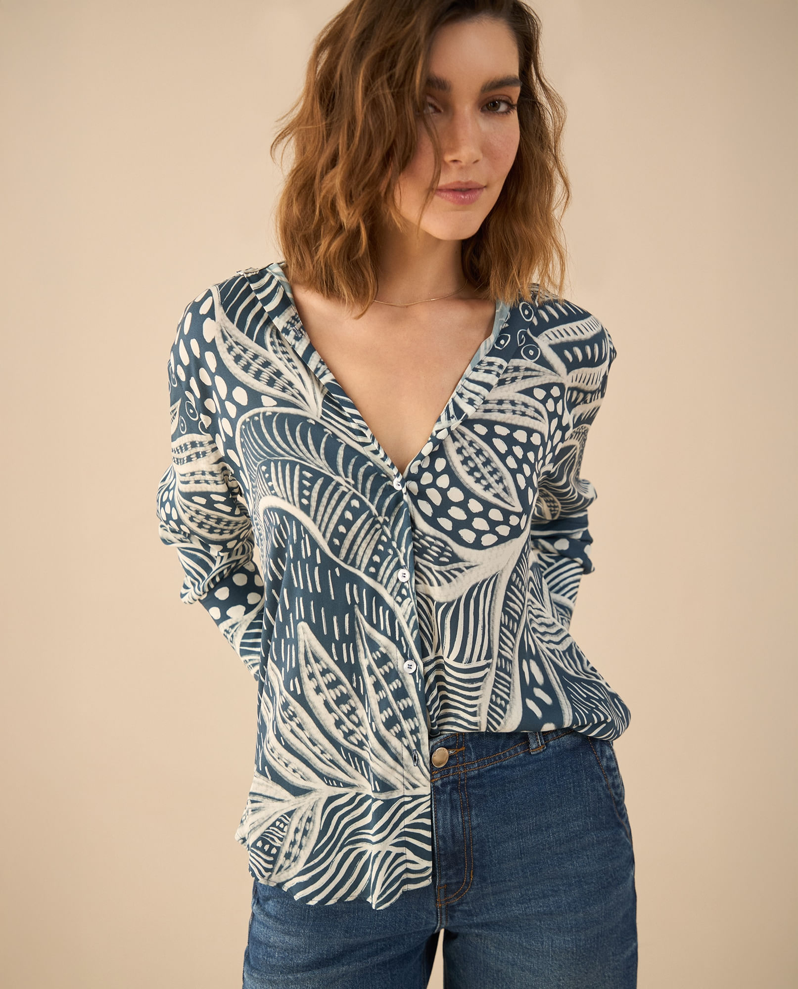 Camisa estampada de silueta larga para mujer