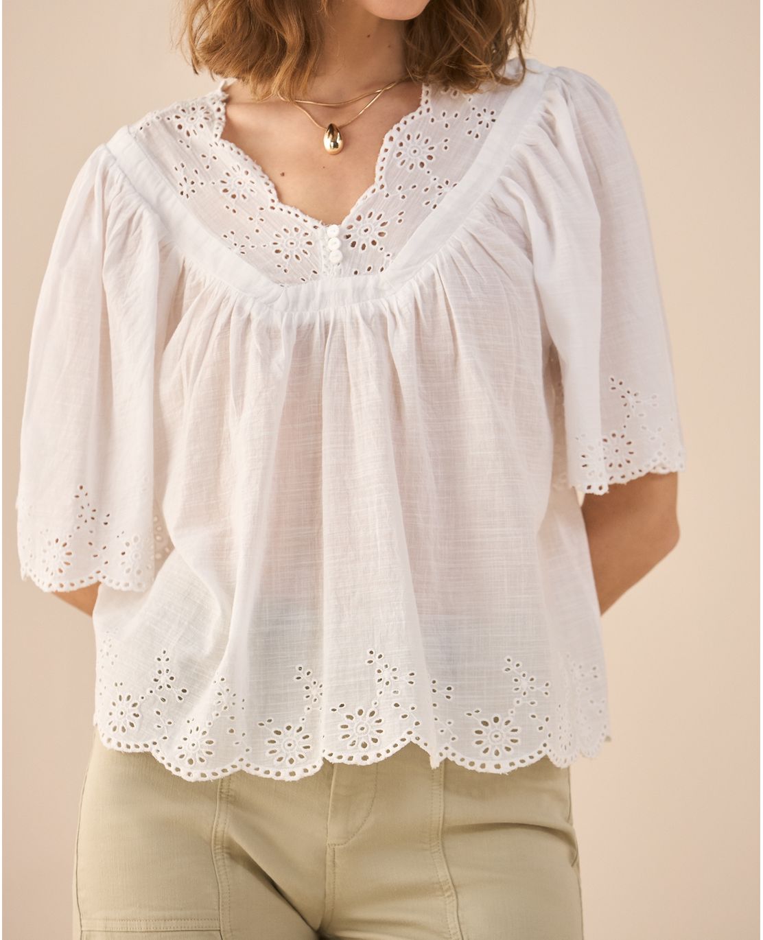 Camisa de escote en V para mujer