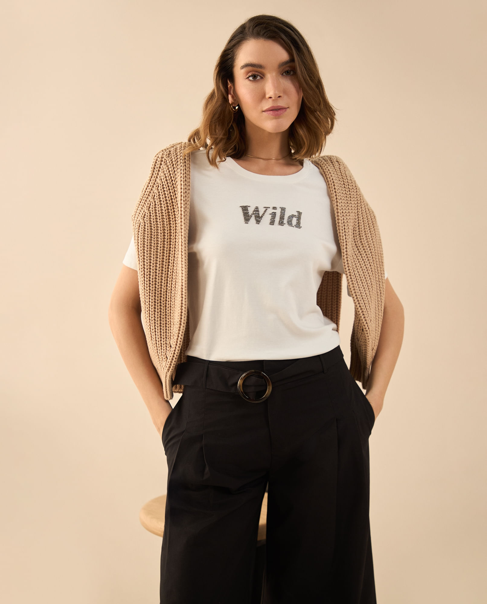 Camiseta básica con apliques para mujer