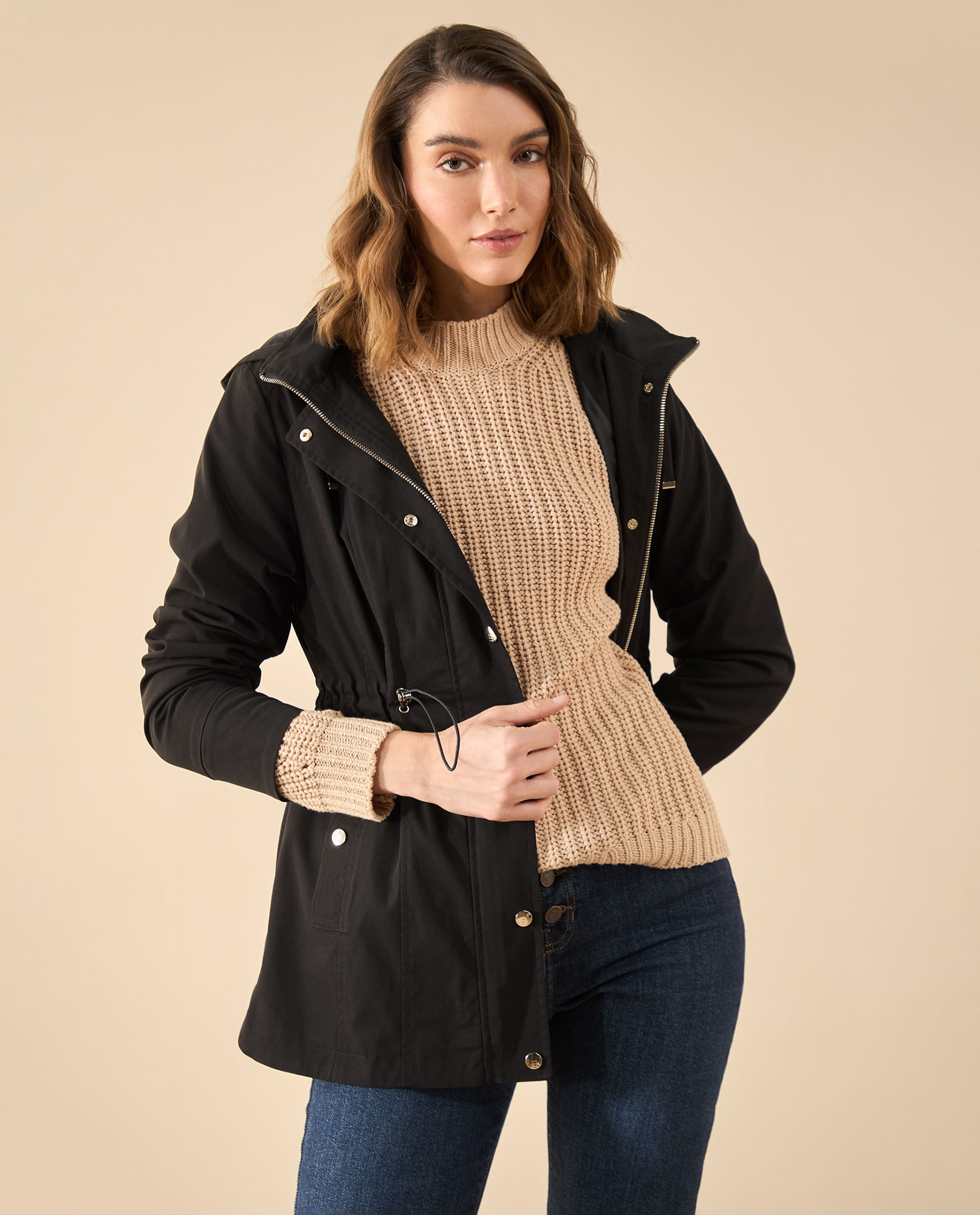 Chaqueta con capucha para mujer