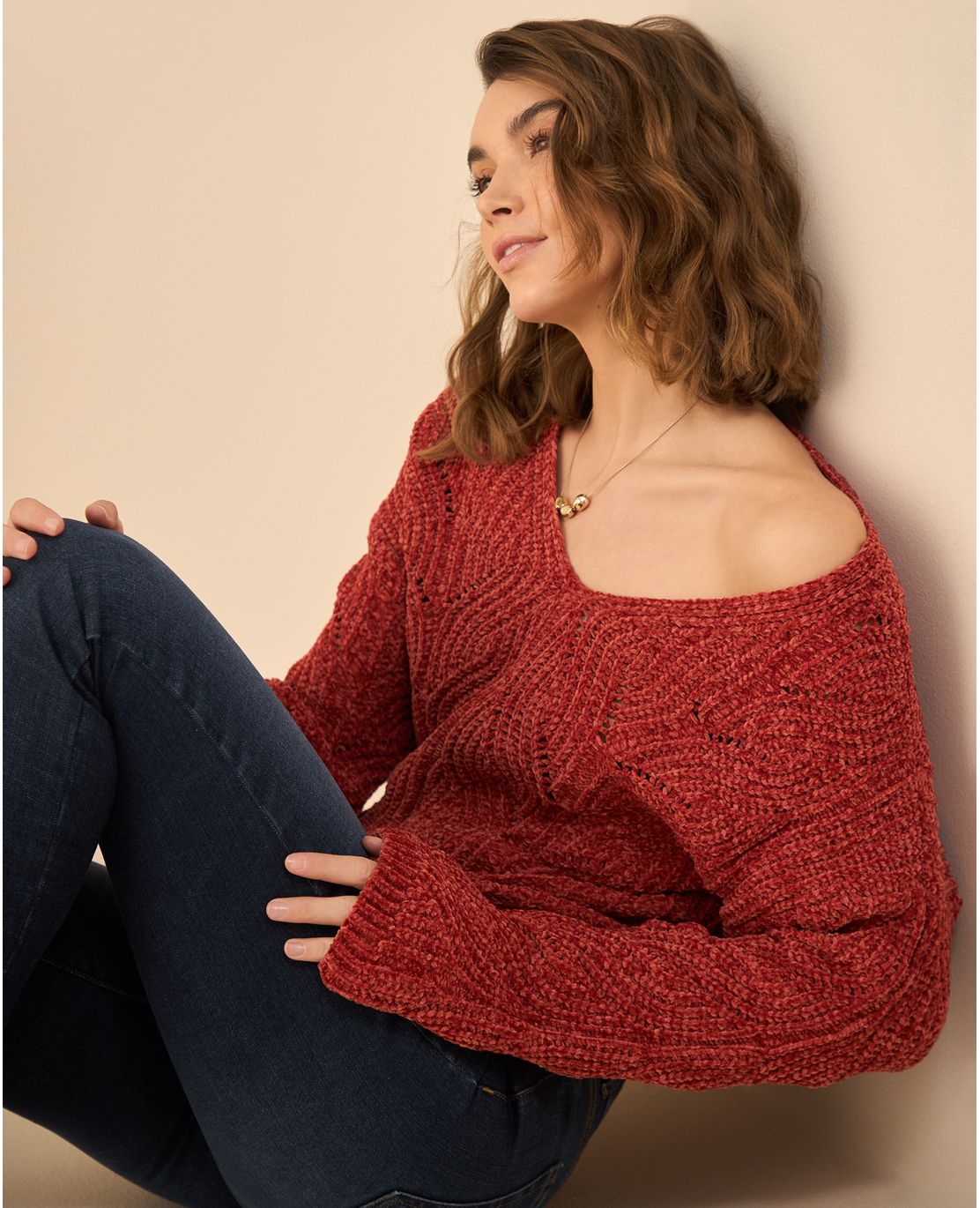 Buzo tejido con escote en V para mujer