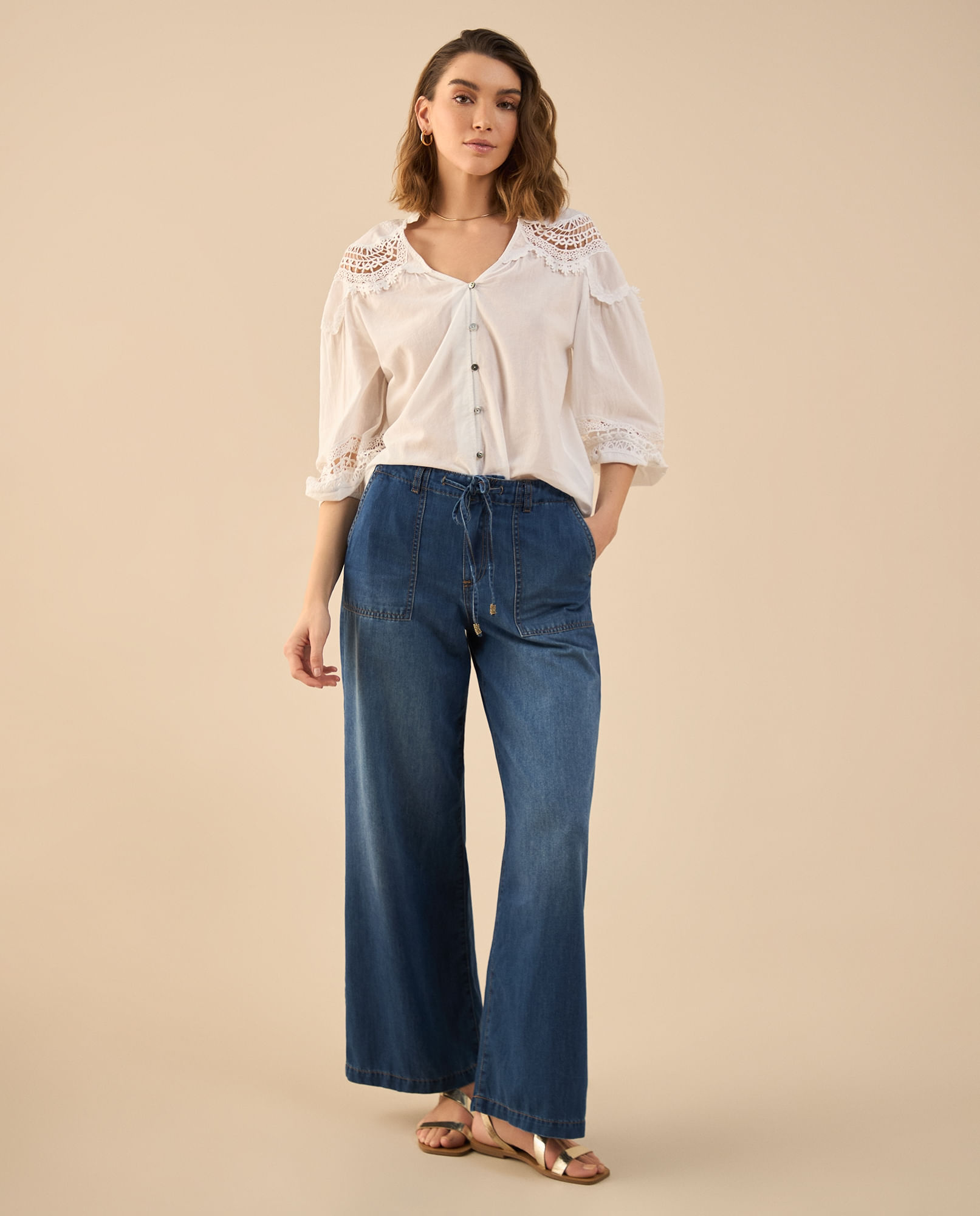Jean tipo jogger tono oscuro para mujer