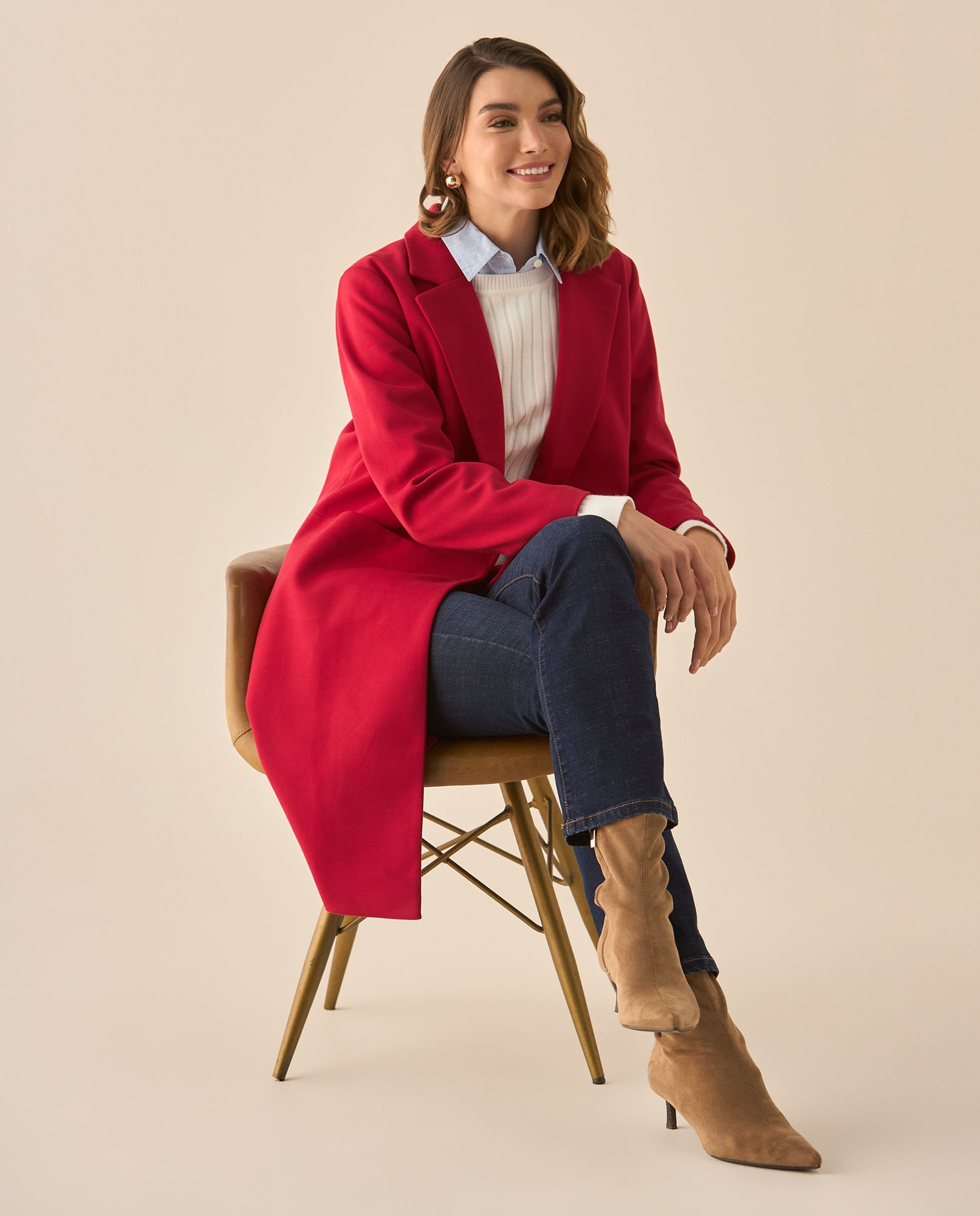 Abrigo tipo trench con bolsillos para mujer