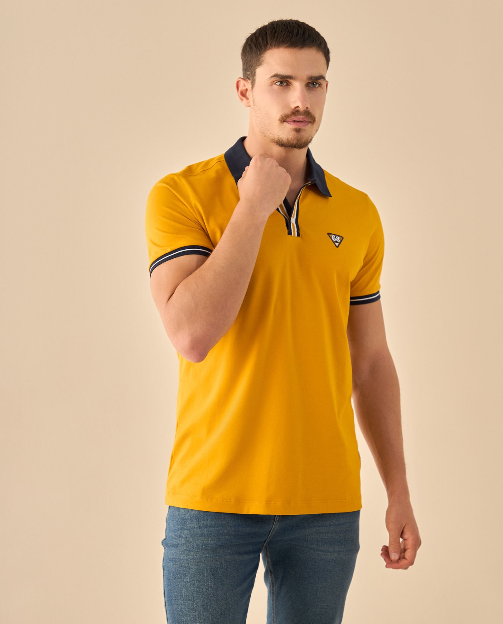 Polo con Detalles Deportivos