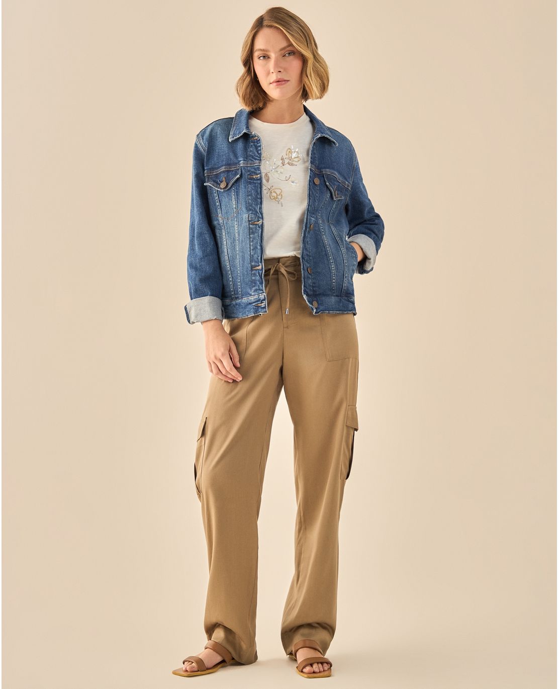 Pantalón Cargo con Bolsillos Funcionales