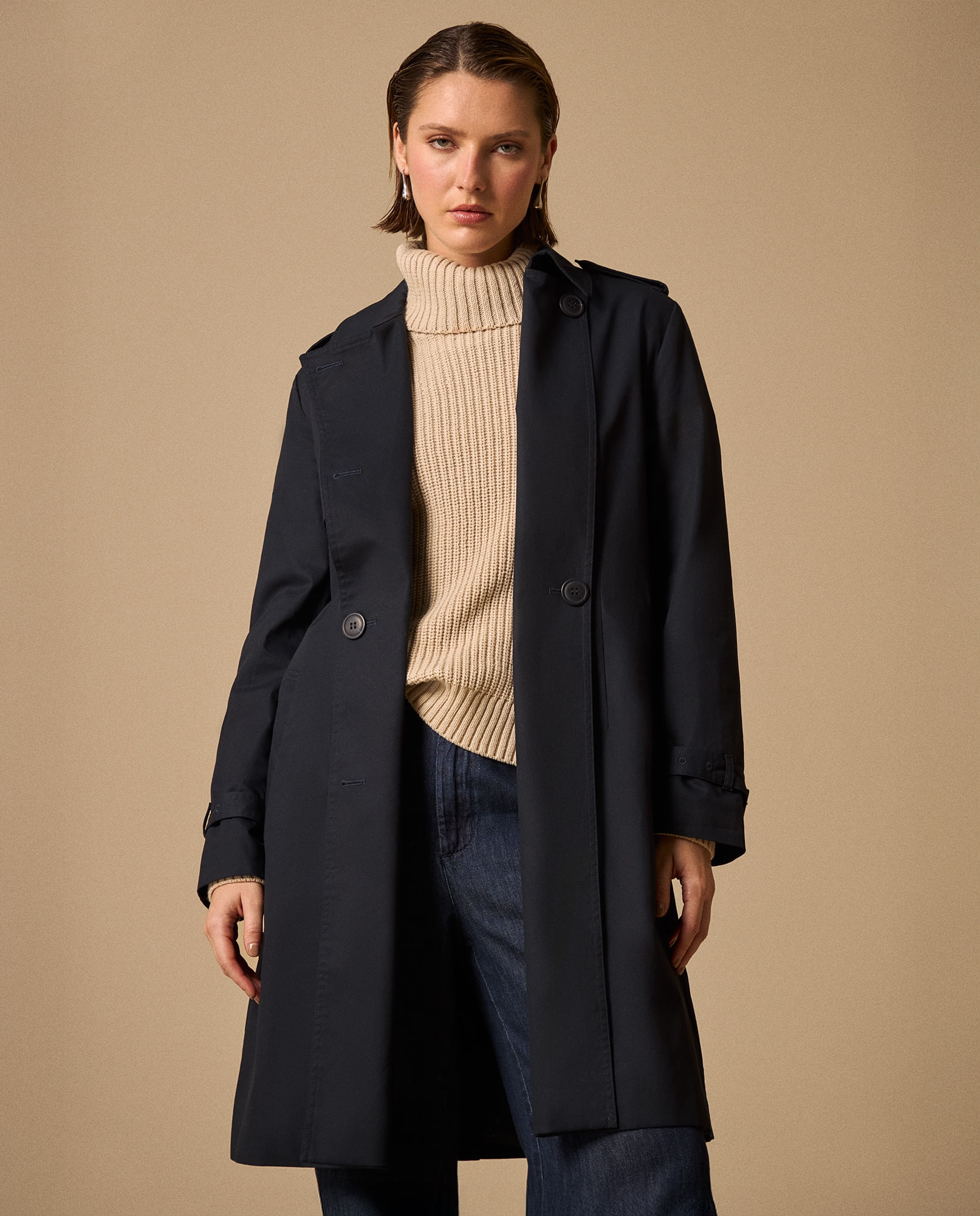 Trench Bahía con Cinturón Ajustable