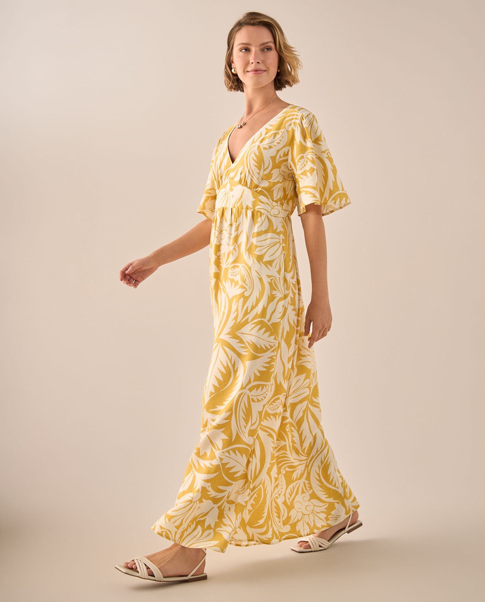 Vestido Maxi Tropical Amarillo con Mangas Volumen
