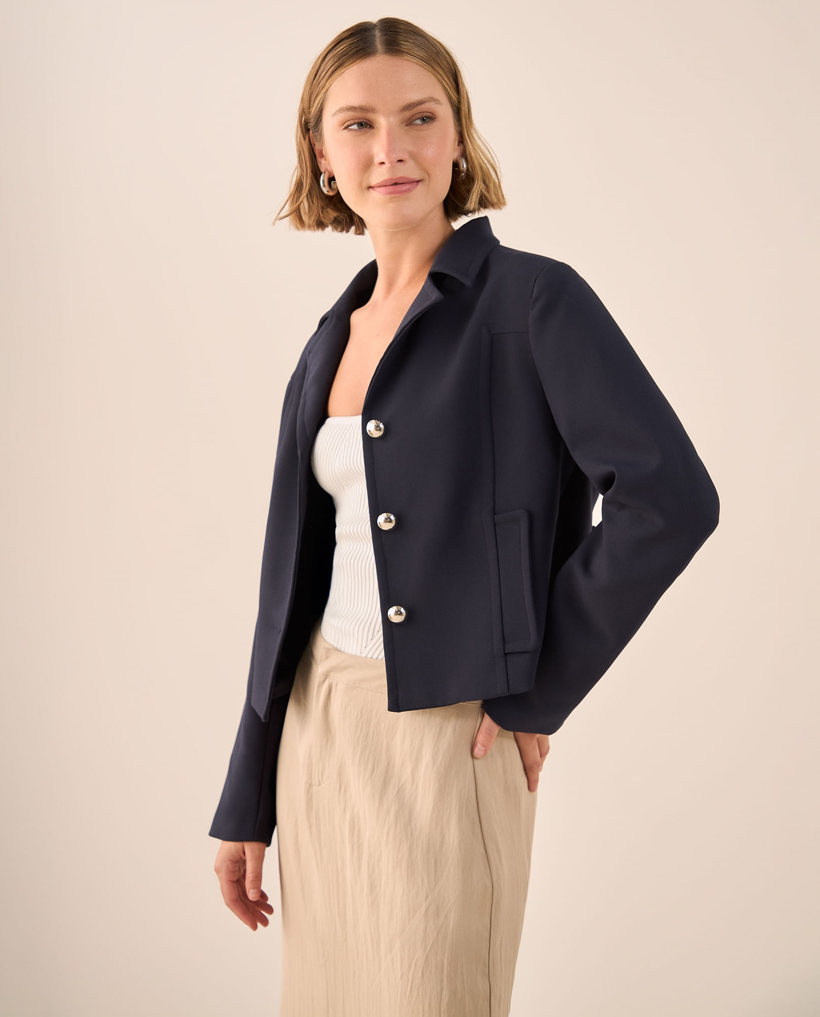 Blazer con Botones Dorados