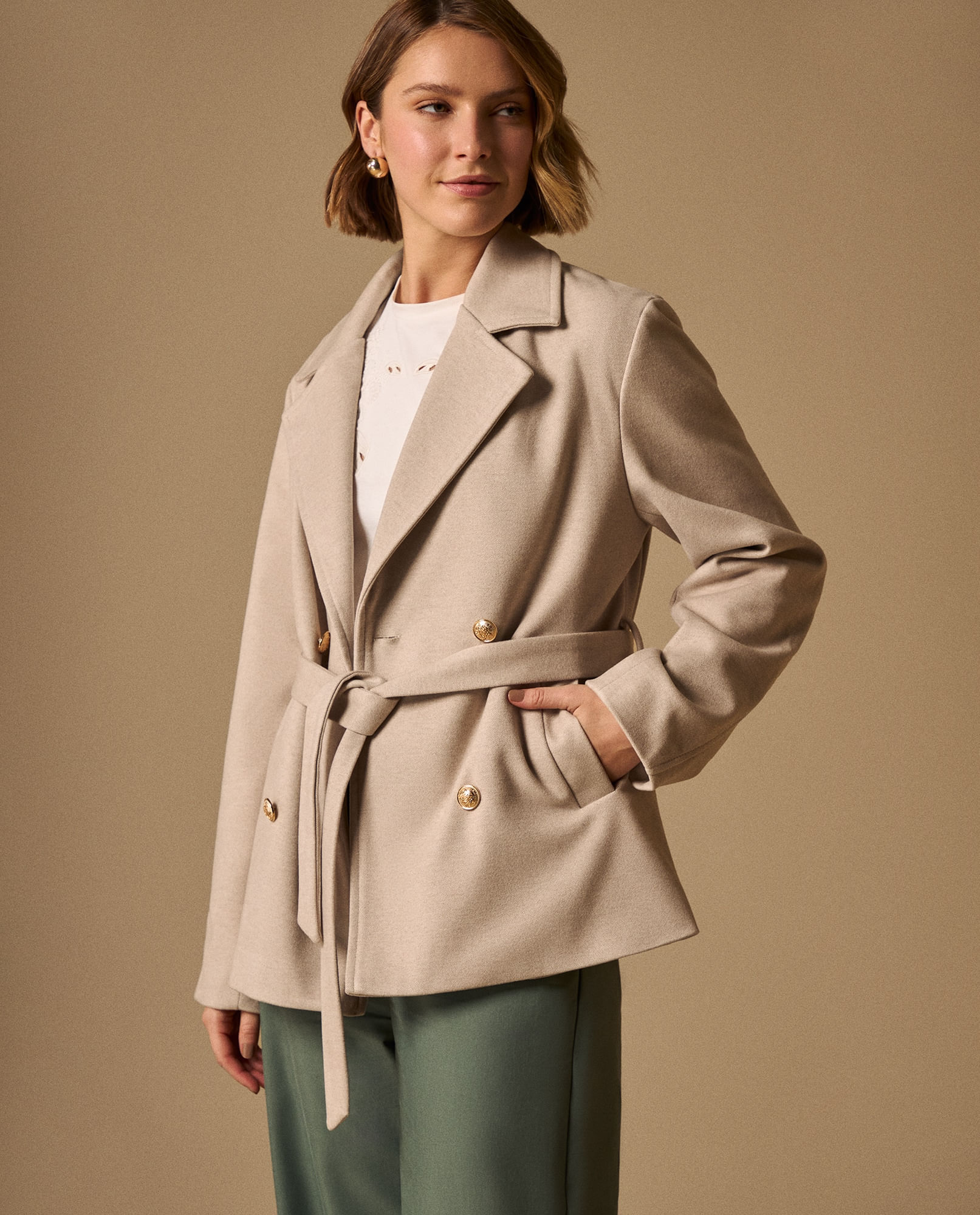 Abrigo Cruzado Beige con Cinturón Ajustable