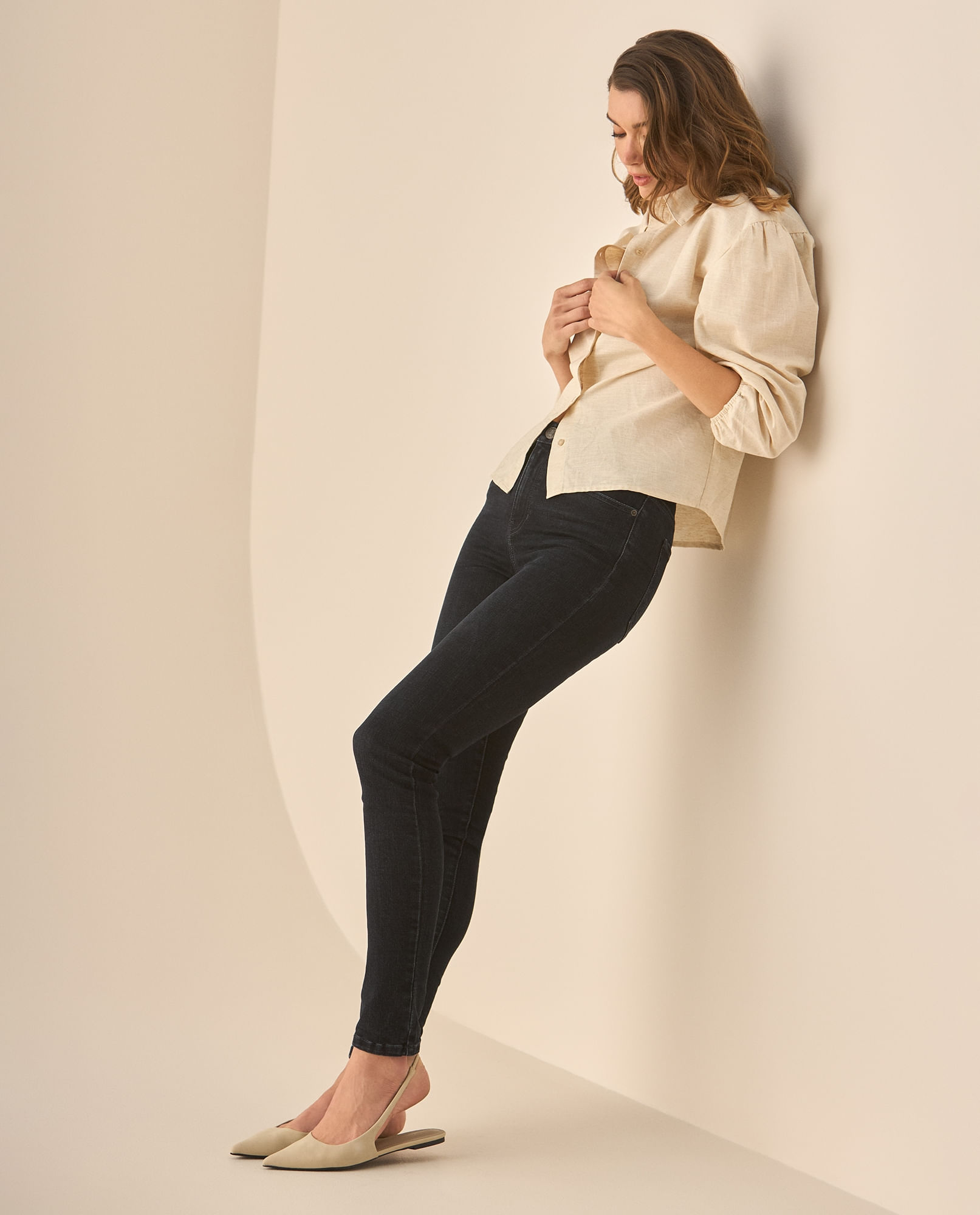 Jean Skinny tono oscuro para mujer