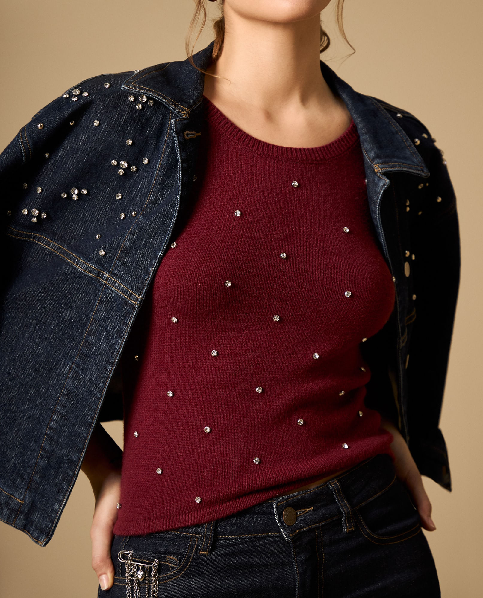 Camiseta de punto con aplicaciones brillantes
