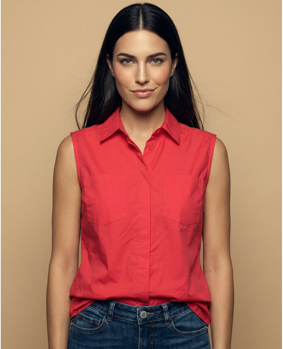 Camisa manga corta cuello camisero en algodón