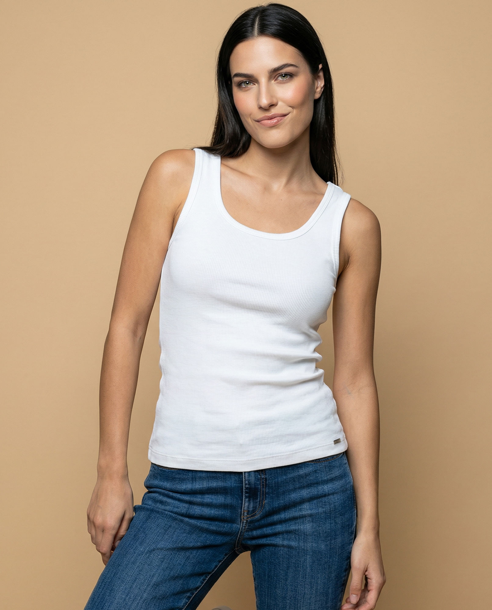Camiseta manga sisa tejido acanalado