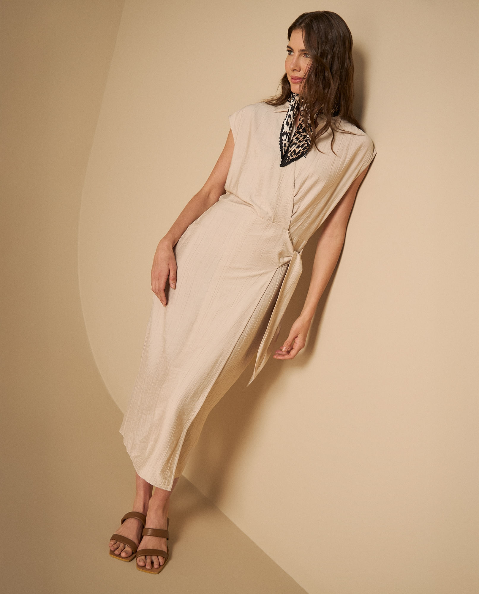 Vestido largo manga sisa silueta fluida