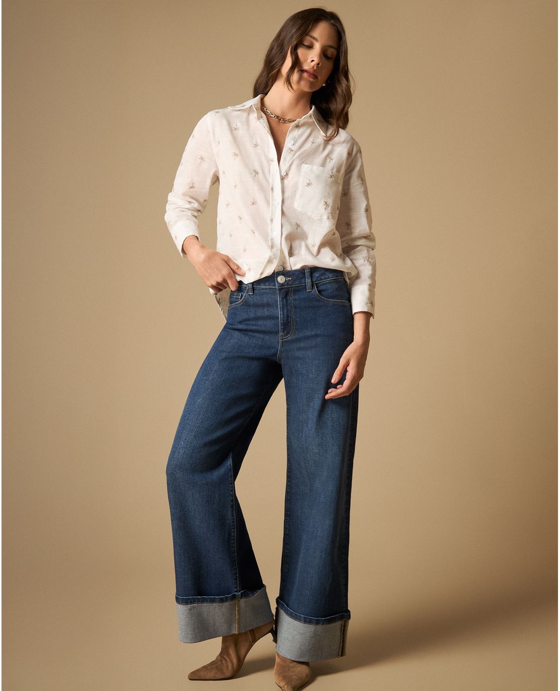 Jean wide leg con ruedo doblado