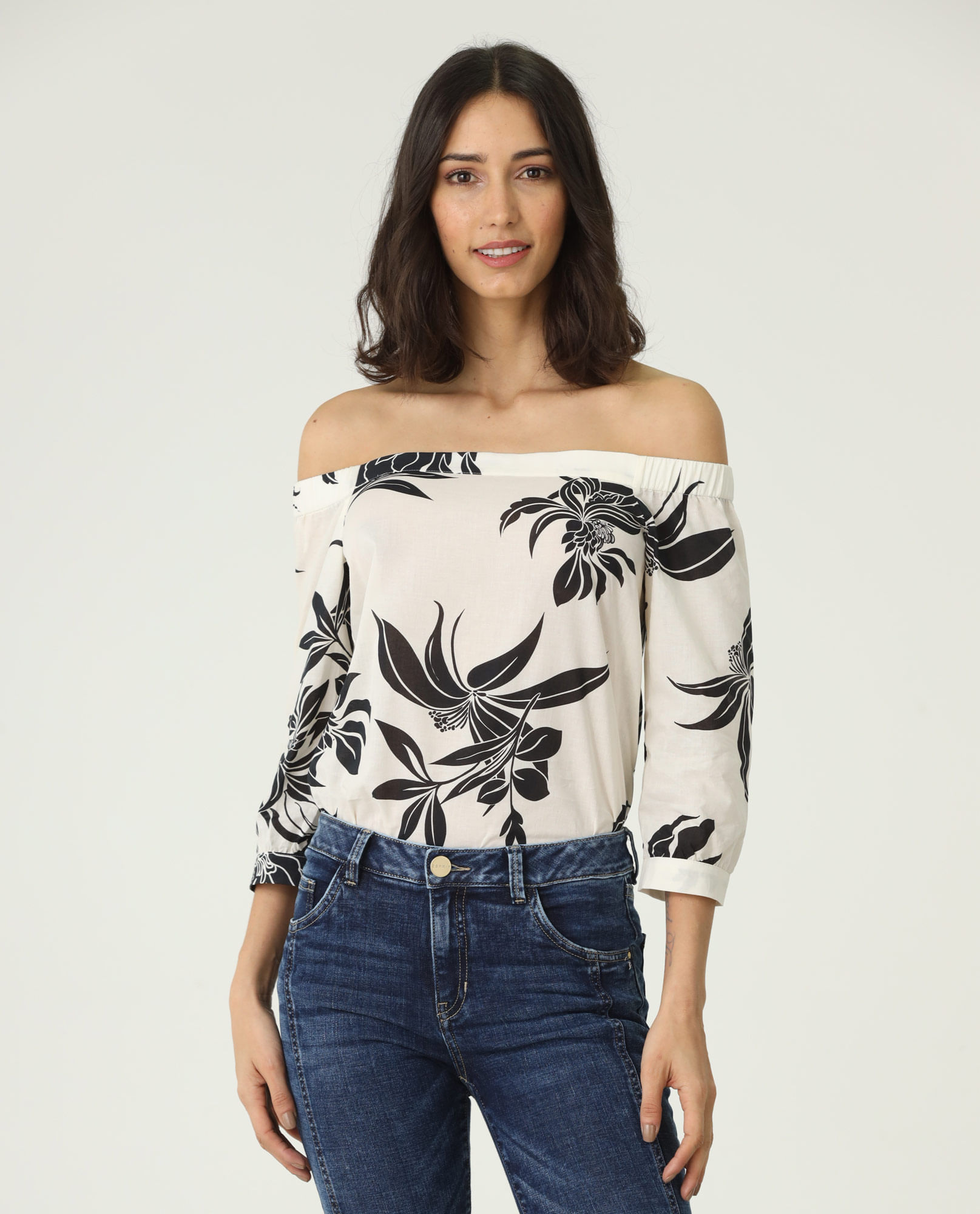 Camisa floral cuello bandeja